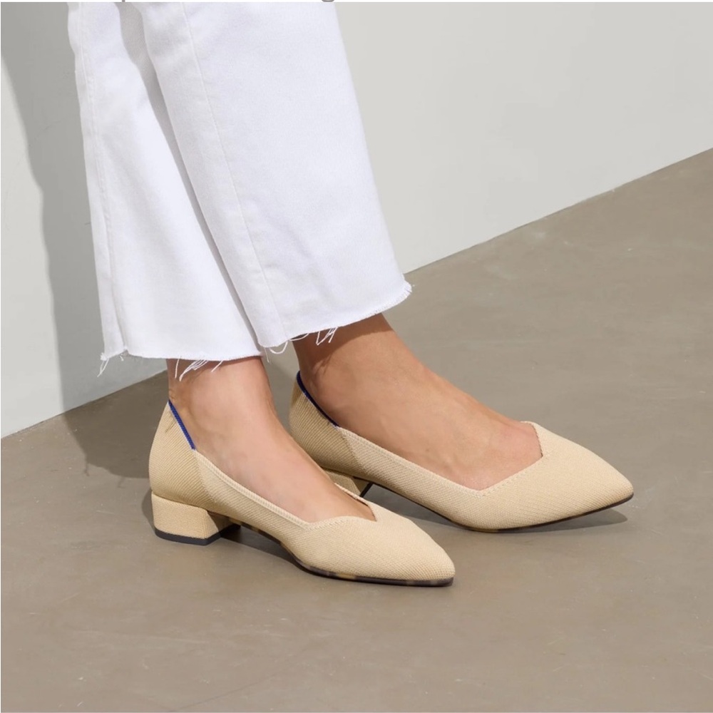 Rothy’s The High Point Heeled Shoe | Sandstone Beige NEW - Picture 2 of 16